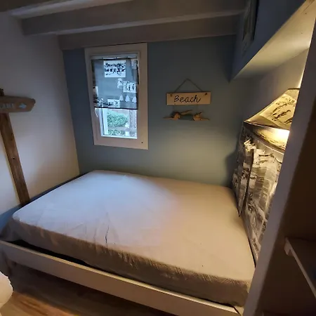 Prázdninový dům Petite En Bord De